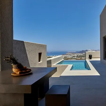 Halcyon Days 아파트호텔 피르고스