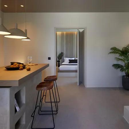 Halcyon Days Aparthotel Pyrgos Kallistis