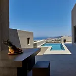 Halcyon Days Aparthotel Pyrgos Kallistis