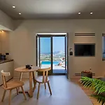 Halcyon Days Aparthotel Pyrgos Kallistis