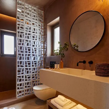 Halcyon Days Pýrgos