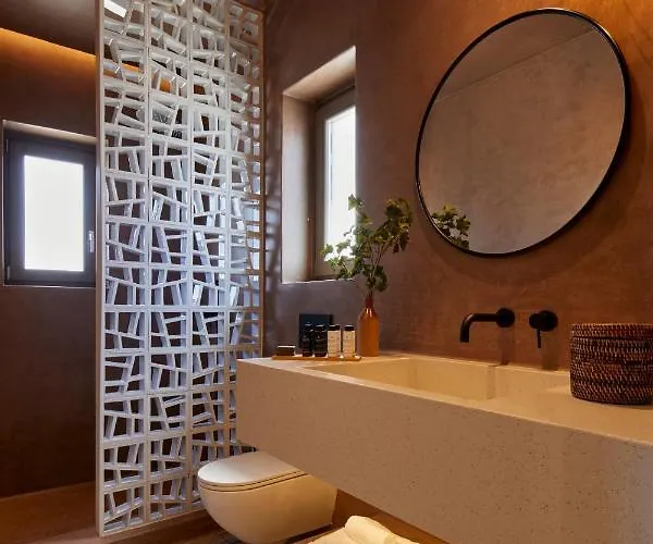 Halcyon Days Pýrgos