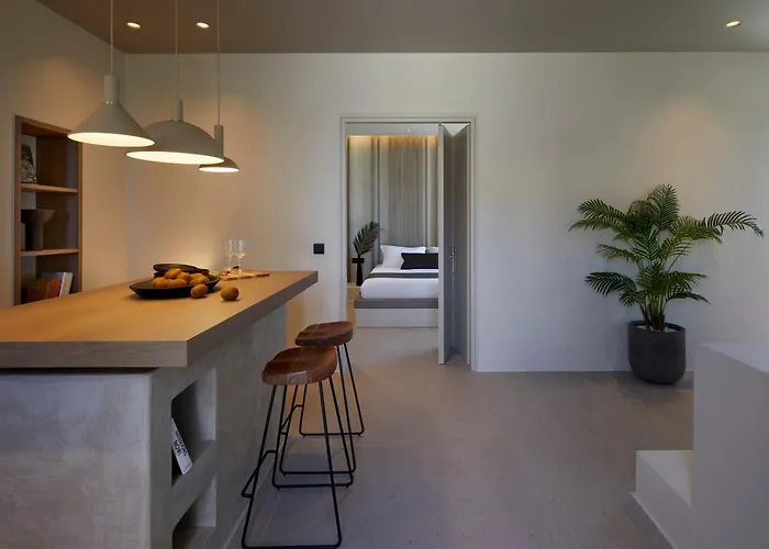 Halcyon Days Aparthotel Pýrgos