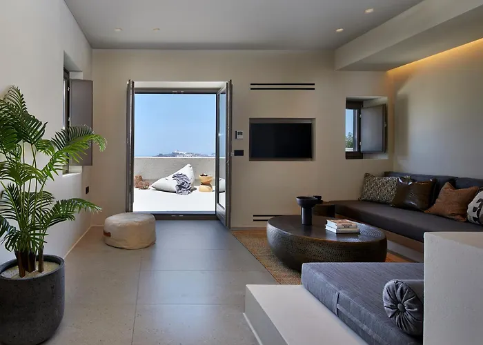 Halcyon Days Aparthotel